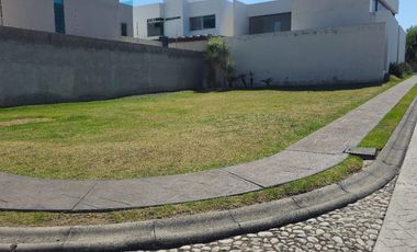 TERRENO EN ESQUINA EN VENTA UBICADO EN FRACCIONAMIENTO PALMA SOLA, MORILLOTLA, SAN ANDRES CHOLULA PUEBLA