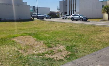 TERRENO EN ESQUINA EN VENTA UBICADO EN FRACCIONAMIENTO PALMA SOLA, MORILLOTLA, SAN ANDRES CHOLULA PUEBLA