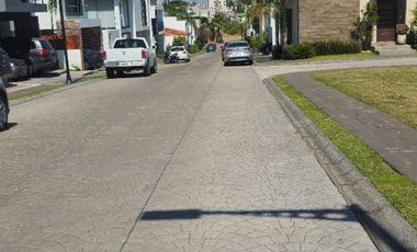 TERRENO EN ESQUINA EN VENTA UBICADO EN FRACCIONAMIENTO PALMA SOLA, MORILLOTLA, SAN ANDRES CHOLULA PUEBLA