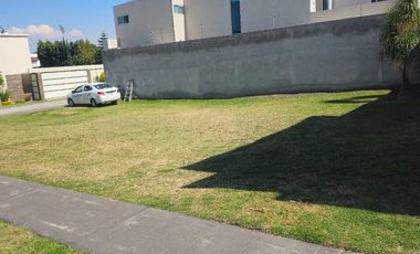 TERRENO EN ESQUINA EN VENTA UBICADO EN FRACCIONAMIENTO PALMA SOLA, MORILLOTLA, SAN ANDRES CHOLULA PUEBLA
