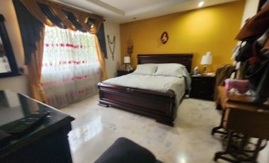 VENDO CASA EN EL INGENIO III