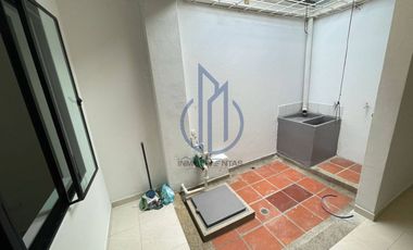 CASA EN URBANIZACIÓN LA FLORENCIA