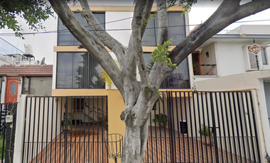 Casa en Cd. Satélite, Naucalpan, Estado de México