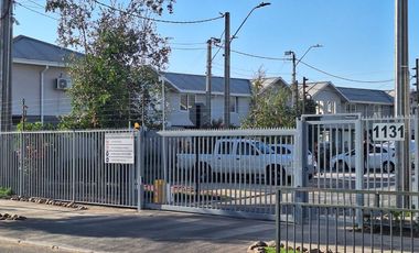 En venta linda casa en condominio Padre Hurtado