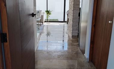 Casa en Venta en Cancún –Residencial Familiar en Zona Privada con Amenidades