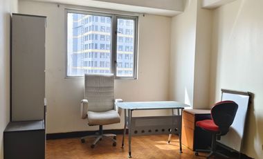 8 Wack Wack Condominium 2BR w/ 1 Parking | Mandaluyong City