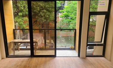 HOUSE AND LOT FOR SALE IN ALABANG MUNTINLUPA