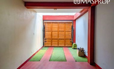 CASA AMPLIA EN ESQUINA CERCA A AV. HUMBOLDT-EN VENTA- TACNA