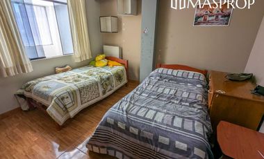 CASA AMPLIA EN ESQUINA CERCA A AV. HUMBOLDT-EN VENTA- TACNA