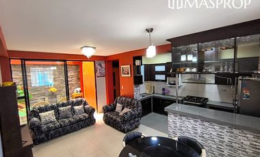 CASA AMPLIA EN ESQUINA CERCA A AV. HUMBOLDT-EN VENTA- TACNA