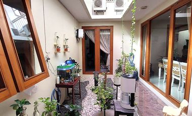 Rumah Mewah di Lingkungan Eksklusif Bale Mulia Residence