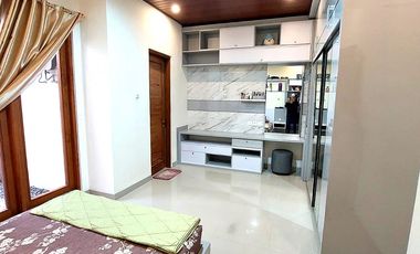 Rumah Mewah di Lingkungan Eksklusif Bale Mulia Residence