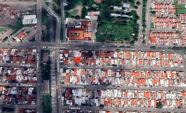 Bonita Casa En Una Excelente Ubicación cerca de escuelas parques y hospitales