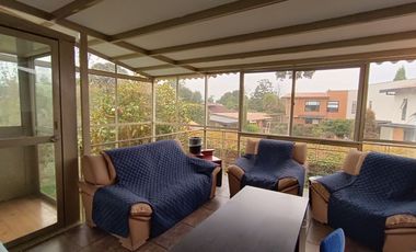 Exclusiva Casa Campestre en Cajicá - Elegancia y Confort en un Entorno Natural