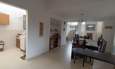 Exclusiva Casa Campestre en Cajicá - Elegancia y Confort en un Entorno Natural