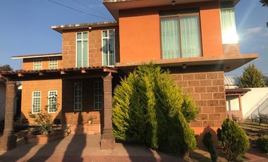 Casa Residencial En Renta, en Jilotepec Edo. Méx. Amueblada Y Con Servicios.