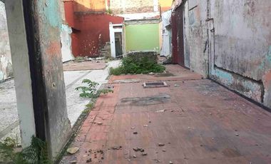 VENDO CASALOTE EN EL BARRIO EL EMPORIO.