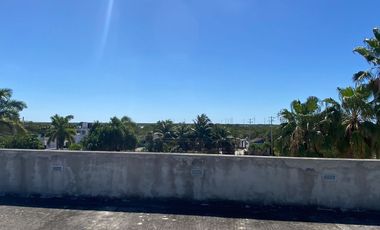 Casa en venta para remodelar a dos cuadras de la Playa de Chicxulub Progreso , Mérida