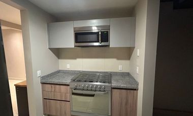 Lujoso Penthouse en Renta con Roof Top Privado en Desierto de los Leones