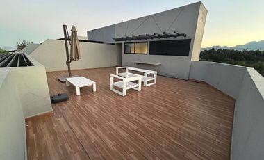 Lujoso Penthouse en Renta con Roof Top Privado en Desierto de los Leones