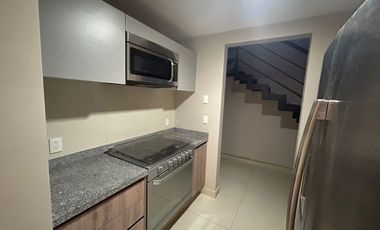 Lujoso Penthouse en Renta con Roof Top Privado en Desierto de los Leones