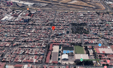 Bonita Casa En Una Excelente Ubicación cerca de escuelas parques y hospitales