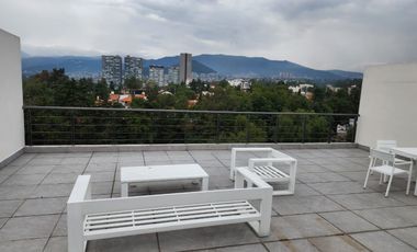 Luminoso PH amueblado con vista panorámica a zona arbolada y atardecer