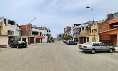 SJM - Casa en venta en zona segura y bien ubicada.