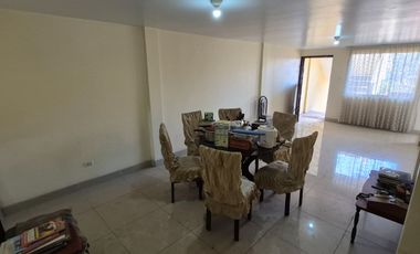SJM - Casa en venta en zona segura y bien ubicada.