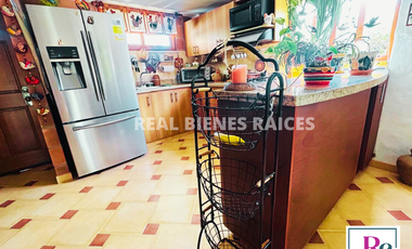 Hermosa Casa Unifamiliar con Amplios Espacios.