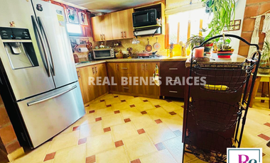 Hermosa Casa Unifamiliar con Amplios Espacios.