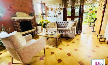 Hermosa Casa Unifamiliar con Amplios Espacios.