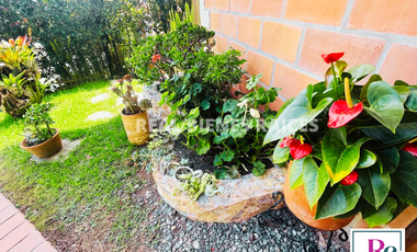 Hermosa Casa Unifamiliar con Amplios Espacios.