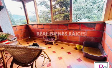 Hermosa Casa Unifamiliar con Amplios Espacios.