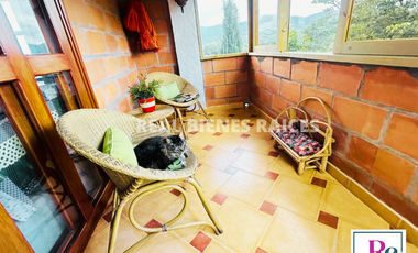 Hermosa Casa Unifamiliar con Amplios Espacios.