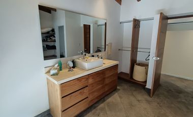 EXCELENTE CASA EN VENTA