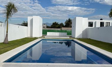 Venta de Casa en Condominio en el Centro de Xochitepec, Morelos