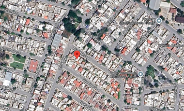 Bonita Casa En Una Excelente Ubicación cerca de escuelas parques y hospitales