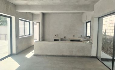 MODERNA CASA PARA ESTRENAR