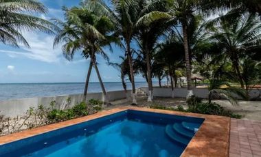 EN VENTA CASA FRENTE AL MAR  PUERTO MORELOS