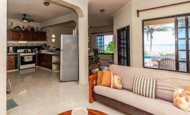 EN VENTA CASA FRENTE AL MAR  PUERTO MORELOS