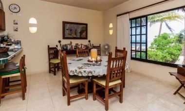 EN VENTA CASA FRENTE AL MAR  PUERTO MORELOS