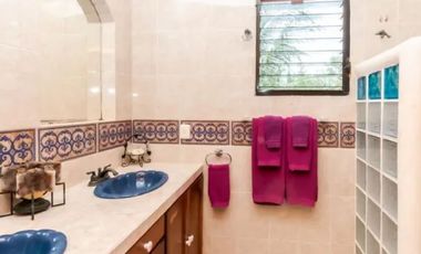 EN VENTA CASA FRENTE AL MAR  PUERTO MORELOS