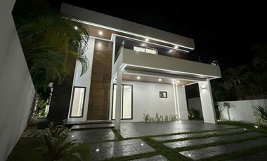 CASA EN VENTA CON MUELLE PROPIO