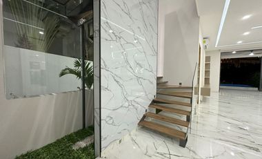 CASA EN VENTA CON MUELLE PROPIO