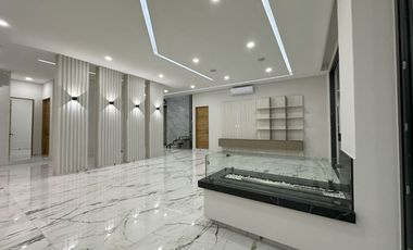 CASA EN VENTA CON MUELLE PROPIO