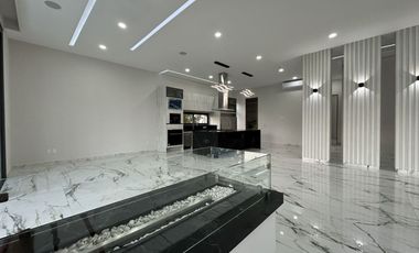 CASA EN VENTA CON MUELLE PROPIO