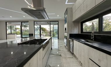 CASA EN VENTA CON MUELLE PROPIO