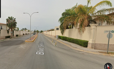 Casa ubicada en fraccionamiento Residencial Senderos, Coahuila México. con 3 Recamaras y 224m2. Muy Cerca del Instituto Tecnológico de Torreón.