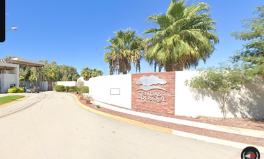 Casa ubicada en Fraccionamiento Sendas del Bosque, Coahuila, México. Con 3 recamaras y 144m2. Muy cerca de Galerías Laguna.